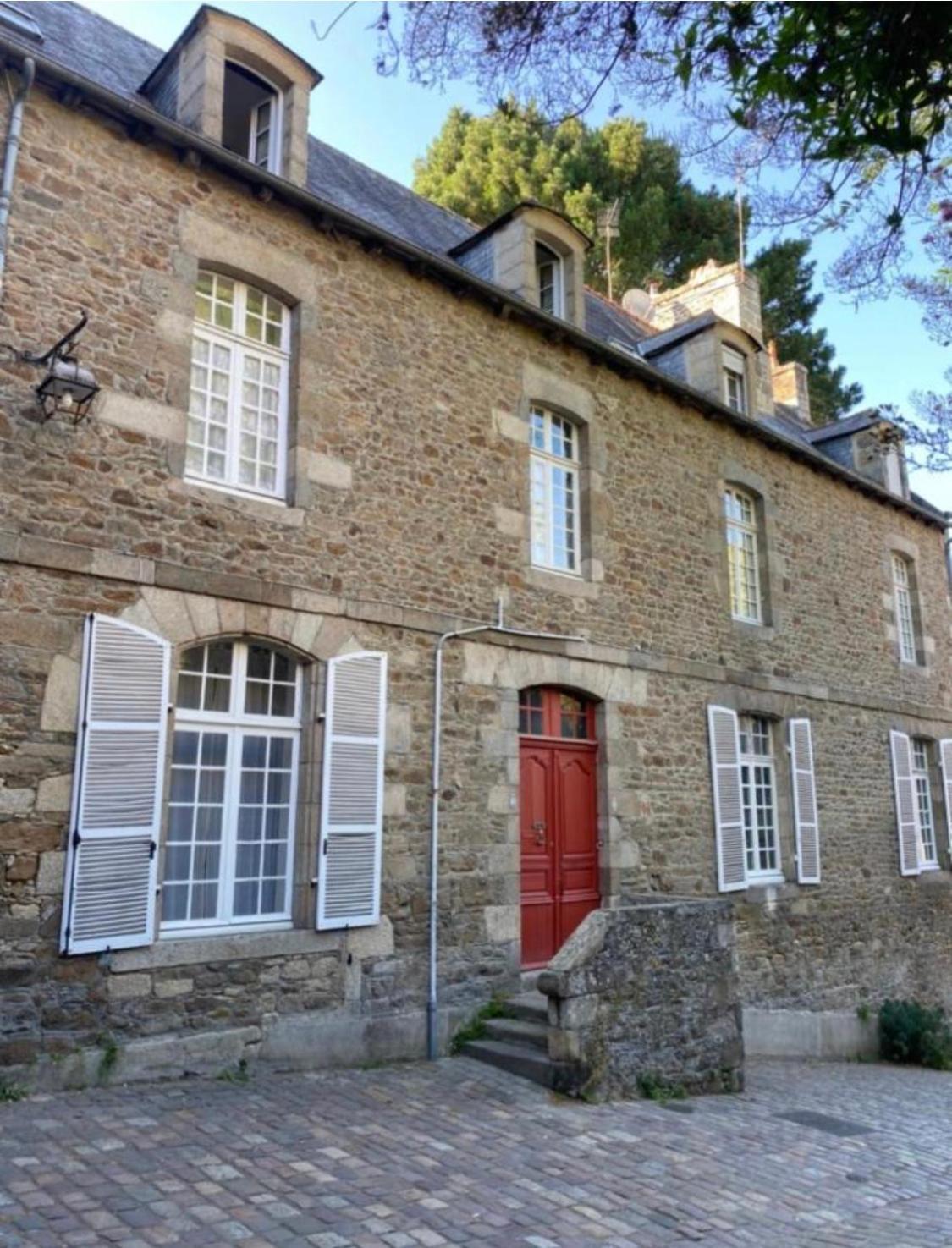 Apartamento La Vue Des Remparts Dinan Exterior foto